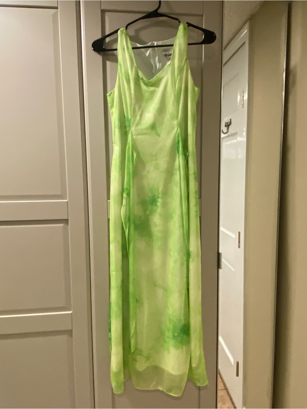 Lime Green Tie-Dye Sleeveless Maxi Dress